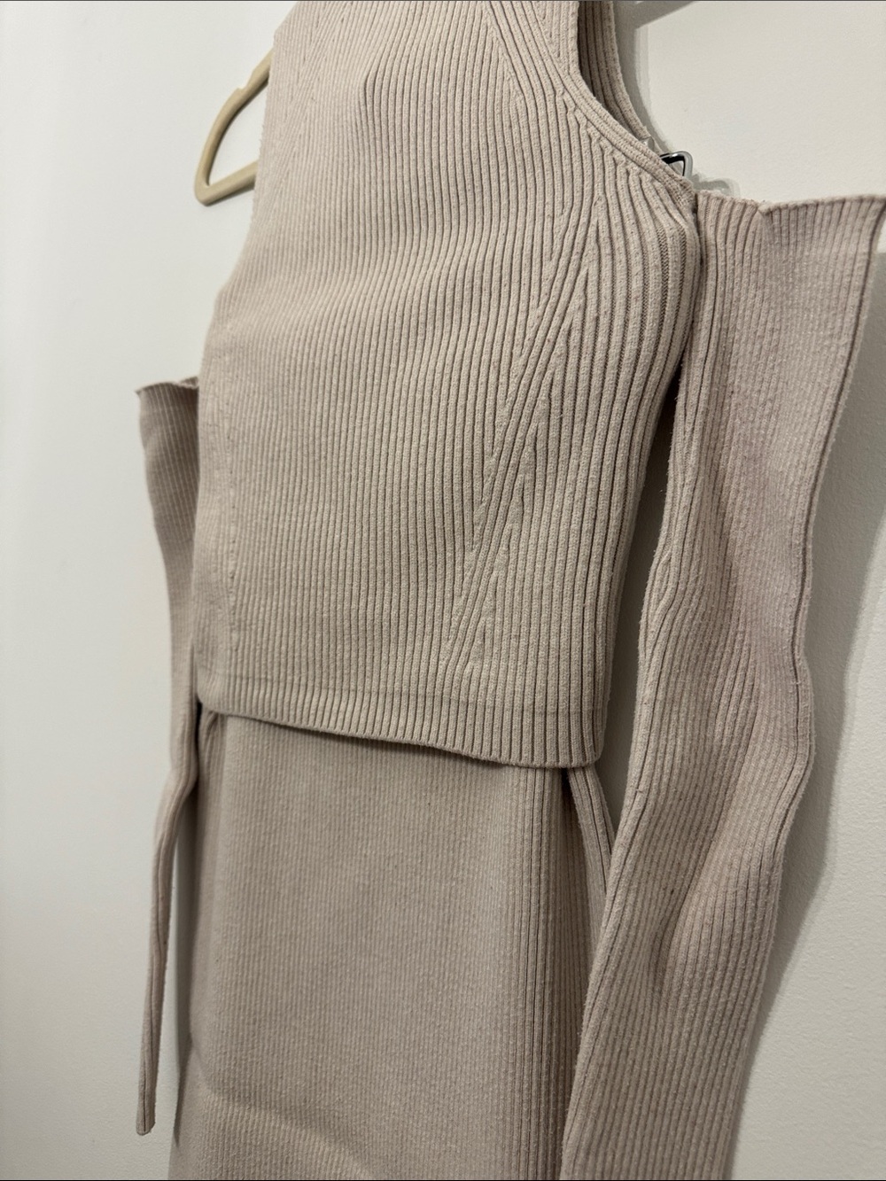 Knit Dress in Beige Cold-Shoulder Ribbed - Picture 6 of 6